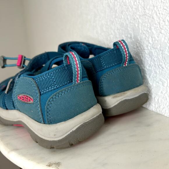 Keen Newport H2 Deep Lagoon Blue Pink Womens Size 5 - Picture 4 of 7